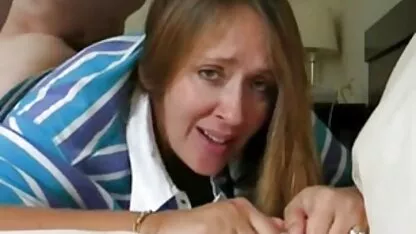 MILF caliente masturbándose xxxmadurasespañolas en el exterior