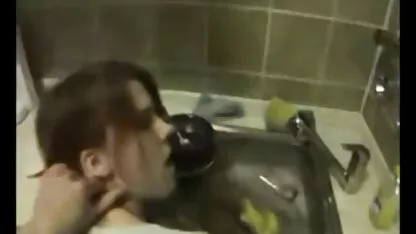 Morena maduras españolas calientes enmarcando su ingle profundamente en falo negro gigante