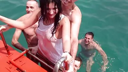Apasionado coño lamiendo joven viejas españolas follando gratis morena