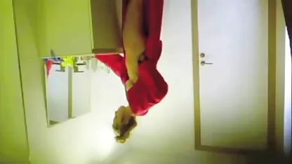 Hermosas mujeres viejas españolas cojiendo sucumben a las personas sin hogar