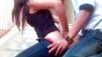 El videos pornos de maduras españolas viejo abuelo vio a un hombre negro teniendo sexo con chicas en varias poses