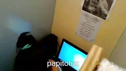 Un chico que videos de mujeres maduras españolas follando inflado para cumplir con una rubia con tetas pequeñas