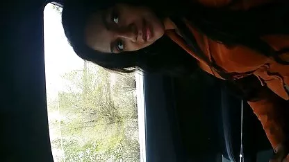 Chica de bombeo de chorro vigorosamente masturbado en frente videos en español maduras de la webcam