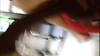 Hombre montando una patineta para una chica guapa viejas españolas xxx