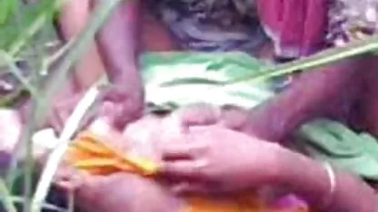 Sexy BBW obtiene una porción señoras españolas follando de semen en la boca
