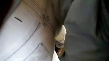 Hermosos pantalones largos correctamente tirados hacia videos gratis maduras español abajo