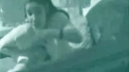 Papá atornillar a un joven borracho follando tetonas españolas esposa